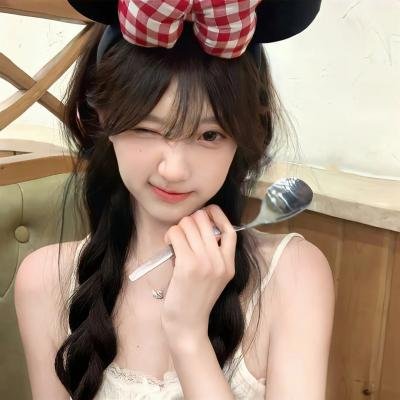 饥荒全村吃草根，我带全家顿顿肉