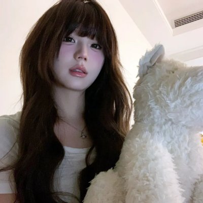 不装了，我比英雄还强